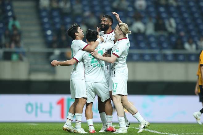 득점 후 기뻐하는 대전 선수들. 한국프로축구연맹 제공