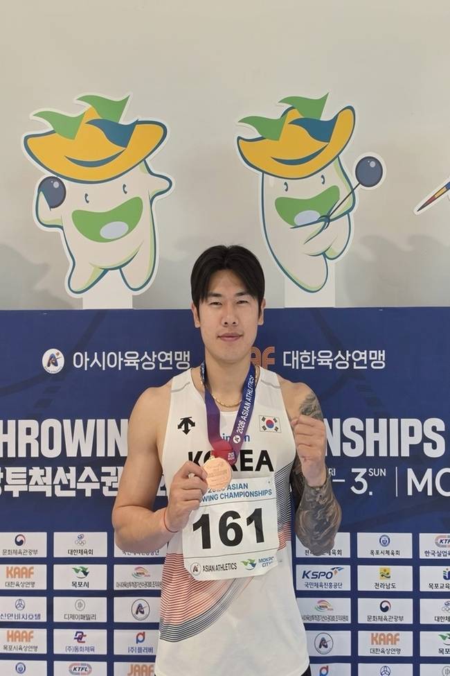 ▲ 3일 전남 목포종합경기장에서 열린 '2026 아시아투척선수권대회' 남자 창던지기에서 76m 93을 던진 예천군청 남태풍 선수가 동메달을 차지하고 대회 최우수선수(MVP)까지 수상했다.