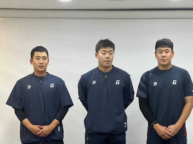 오른쪽부터 롯데 자이언츠 나승엽, 고승민, 김세민. /뉴스1