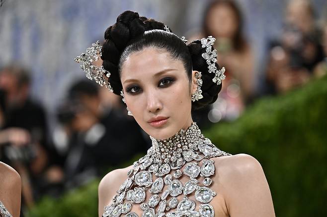 EJAE from ″KPop Demon Hunters″ (2025) poses for photos at the 2026 Met Gala celebrating ″Costume Art″ at the Metropolitan Museum of Art in New York on May 4. [AP/YONHAP]
