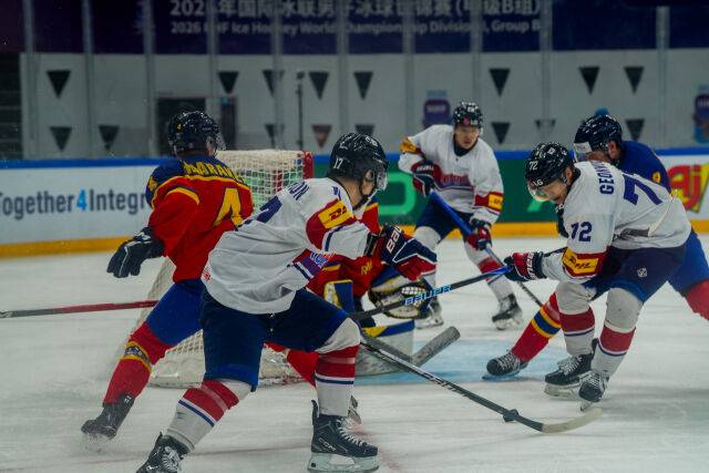 중국 선전에서 5일 열린 한국과 루마니아의 IIHF 세계선수권 경기장면/대한아이스하키협회 제공