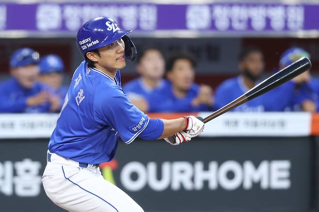 삼성 이재현이 16일 대전 한화생명 볼파크에서 열린 2026 KBO리그 정규시즌 한화전에서 안타를 치고 있다. 사진 | 삼성 라이온즈