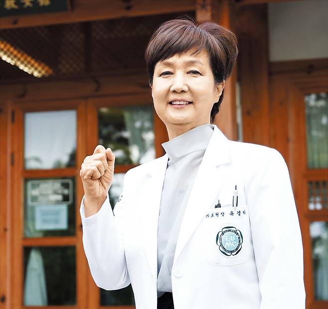 유경하 대한병원협회 신임 회장이 취임 전인 지난달 28일 이대서울병원 보구녀관(普救女館)에서 본지와 인터뷰하는 모습. 그는 올해로 창립 67주년을 맞은 병원협회의 첫 여성 회장으로 선출됐다. /고운호 기자