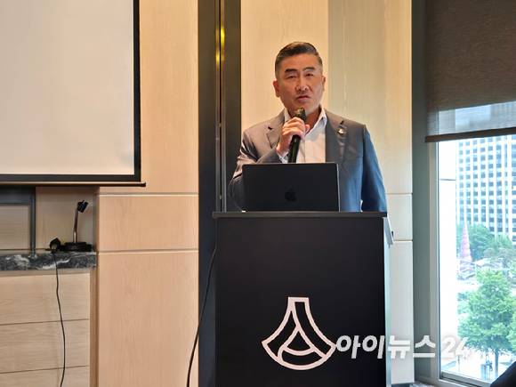 존 킴 안두릴코리아 대표가 7일 서울 종로 포시즌스호텔에서 기자간담회를 진행하고 있다. [사진=최란 기자]