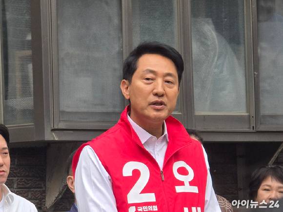 오세훈 국민의힘 서울시장 후보가 7일 서울 광진구에서 열린 '부동산지옥 2차 시민대책회의'에서 발언하고 있다. [사진=김한빈 기자]