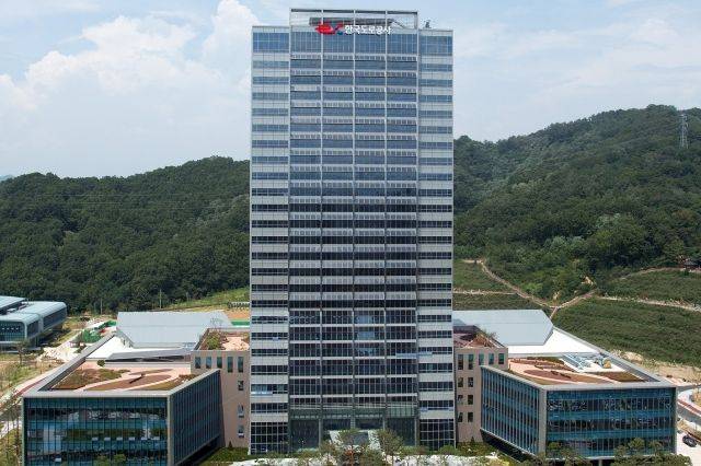 경북 김천 혁신도시에 있는 한국도로공사 본사 사옥.     뉴시스