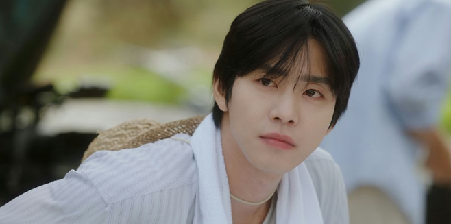 SBS 수목드라마 ‘오늘도 매진했습니다’에 출연 중인 배우 안효섭.