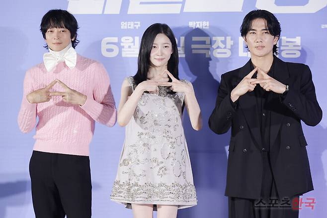 영화 '와일드 씽' 제작발표회에 참석한 배우 강동원, 박지현, 엄태구. 2026.5.7 ⓒ이혜영 기자 lhy@hankooki.com