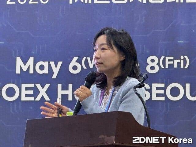 손병희 마음AI 연구소장이 8일 서울 코엑스에서 개최된 '2026 국제인공지능산업대전'에서 발표하고 있다.