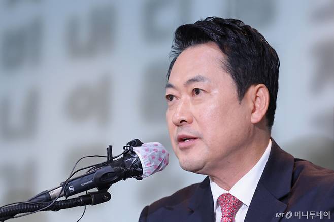 (서울=뉴스1) 국회사진기자단 = 장동혁 국민의힘 대표가 8일 서울 중구 한국프레스센터에서 열린 서울외신기자클럽 초청 외신기자 간담회에서 모두발언하고 있다. 2026.5.8/뉴스1 Copyright (C) 뉴스1. All rights reserved. 무단 전재 및 재배포, AI학습 이용 금지. /사진=(서울=뉴스1) 국회사진기자단