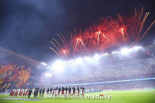 LAFC가 7일 멕시코 톨루카에서 열린 2026시즌 북중미축구연맹 챔피언스컵 4강 2차전에서 0-4로 패했다./게티이미지코리아