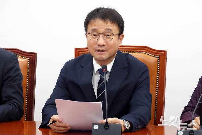 더불어민주당 한병도 원내대표가 7일 서울 여의도 국회에서 열린 정책조정회의에서 발언을 하고 있다. 윤창원 기자
