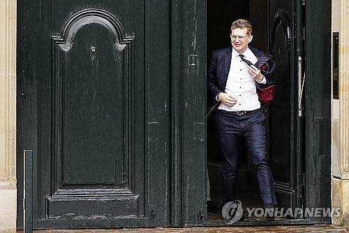 덴마크 연정 구성권을 부여받은 포울센 자유당 대표 [EPA 연합뉴스 자료사진. 재판매 및 DB 금지]