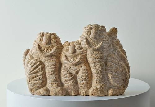 ▲ 해피 패밀리(Happy Family)_granite_W56xD18xH34cm_2026