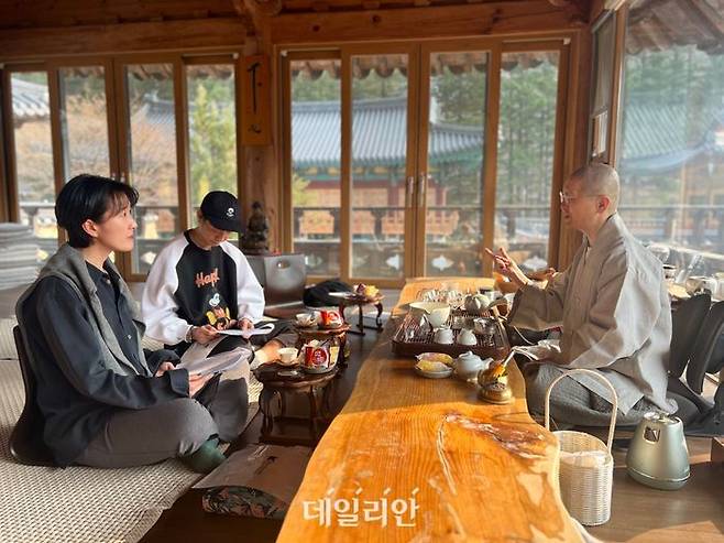 김지디 김희선 대표 월엄스님(왼쪽부터)ⓒ