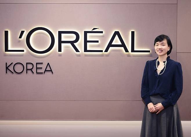 전은영 로레알코리아 더마톨로지컬 뷰티 사업부 부문장은 지난 6일 서울 강남구 로레알코리아 사옥에서 매경AX와 인터뷰를 진행했다. [로레알코리아]