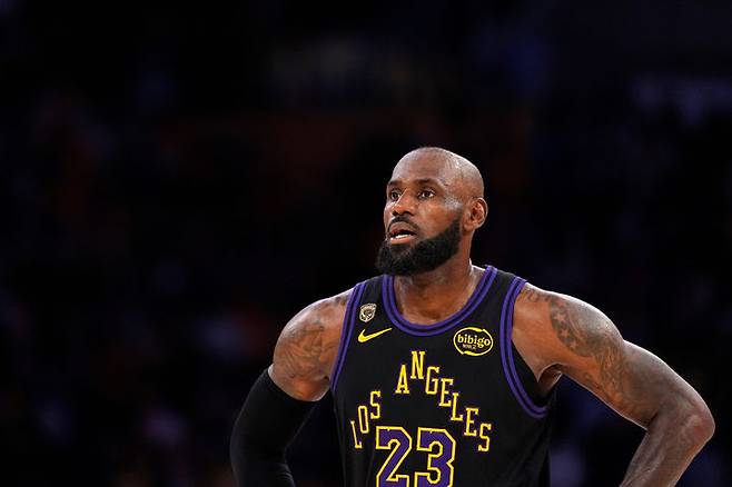 [로스앤젤레스=AP/뉴시스] 미국프로농구(NBA) LA 레이커스의 르브론 제임스. 2026.05.12