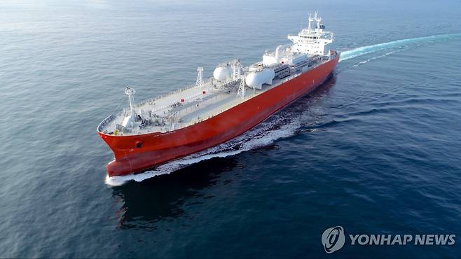 HD현대중공업이 건조한 중형 가스운반선의 시운전 모습 [HD현대중공업 제공. 재판매 및 DB 금지]