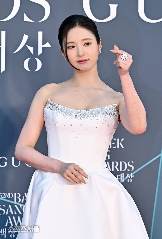 배우 신세경. 2026. 5. 8.  박진업 기자 upandup@sportsseoul.com