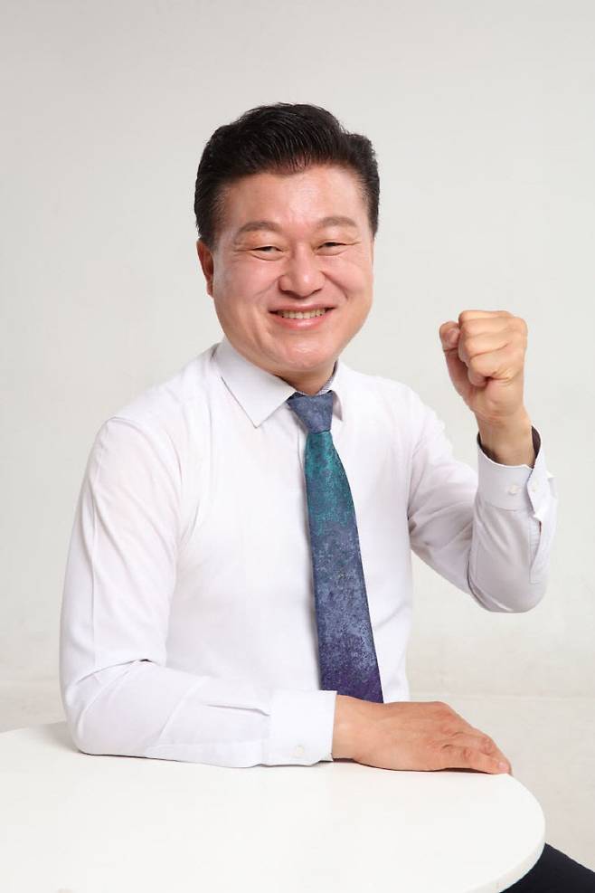 더불어민주당 신용한 충북지사 후보.(사진=선거캠프 제공)