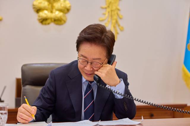 이재명 대통령, 캐나다 총리와 통화 [청와대 제공. 재판매 및 DB 금지]