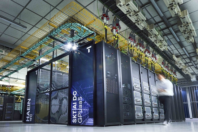 SK브로드밴드 가산 AI DC에 구축된 SK텔레콤의 B200 GPU 클러스터 '해인'. SKT제공