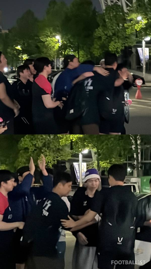 팬들에게 둘러싸인 오형준. 김진혁 기자