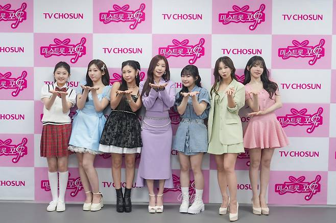 TV조선 '미스트롯4' TOP7이 스핀오프 예능 '미스트롯 포유'를 통해 다시 뭉쳤다. TV조선 제공
