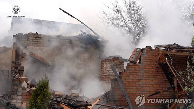 러시아 드론 공격받은 우크라 체르카시주 [로이터 연합뉴스 자료사진. 재배포 및 DB 금지]