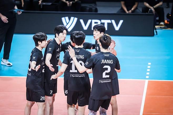 프로배구 현대캐피탈 선수들 [국제배구연맹 홈페이지 캡처. 재배포 및 DB 금지]