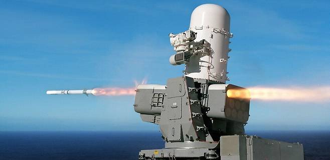 지난 11일(현지 시각) RTX 산하 레이시온(Raytheon)은 호주 해군의 신형 모가미급 호위함에 근접방어체계(CIWS) 'SeaRAM'을 공급하는 계약을 체결했다. [출처= RTX]