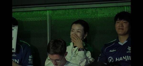 15일 서울 종로구 롤파크에서 열린 2026 LCK 정규시즌 2라운드 2경기 1세트에서 한진브리온이 DN수퍼스를 꺾고 먼저 웃었다. (BRO & DNS =1:0)./사진=네이버 치지직 라이브영상 캡처