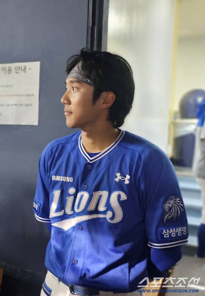 14일 LG전을 승리로 이끈 이재현이 다소 무거운 표정으로 인터뷰에 응하고 있다.  잠실=스포츠조선 정현석 기자 hschung@sportschosun.com