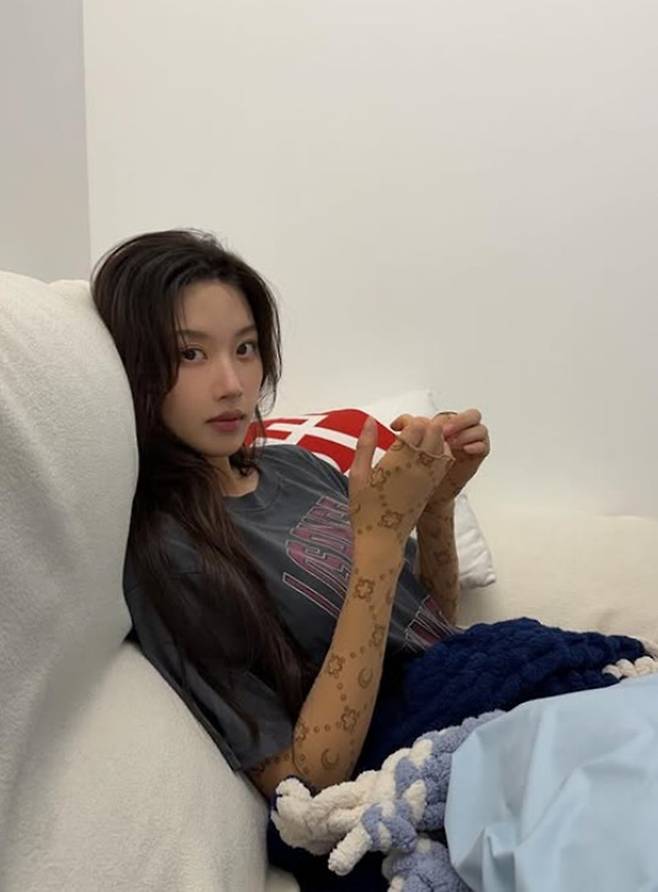 Actress Moon Ga-young shared her recent situation on social media, showing herself enjoying a relaxing time drinking champagne after winning an award at the 62nd Baeksang Arts Awards. In the photos released, Moon Ga-young captivated fans attention by boasting unchanging beauty even in a simple outfit.On the 14th, Moon Ga-young posted several photos on her social media capturing her daily life following her win at the 62nd Baeksang Arts Awards. In the photos, she displayed a natural charm, making cute expressions using a wine glass or leaning comfortably on a sofa while gazing at the camera.In particular, her distinct features, which stood out even in close-up selfies, and her unique fashion sense—matching arm sleeves with a distinctive pattern—caught the eye. Earlier, Moon Ga-young received recognition for her acting skills by winning the Best Actress Award in the film category at the 62nd Baeksang Arts Awards held on the 8th.