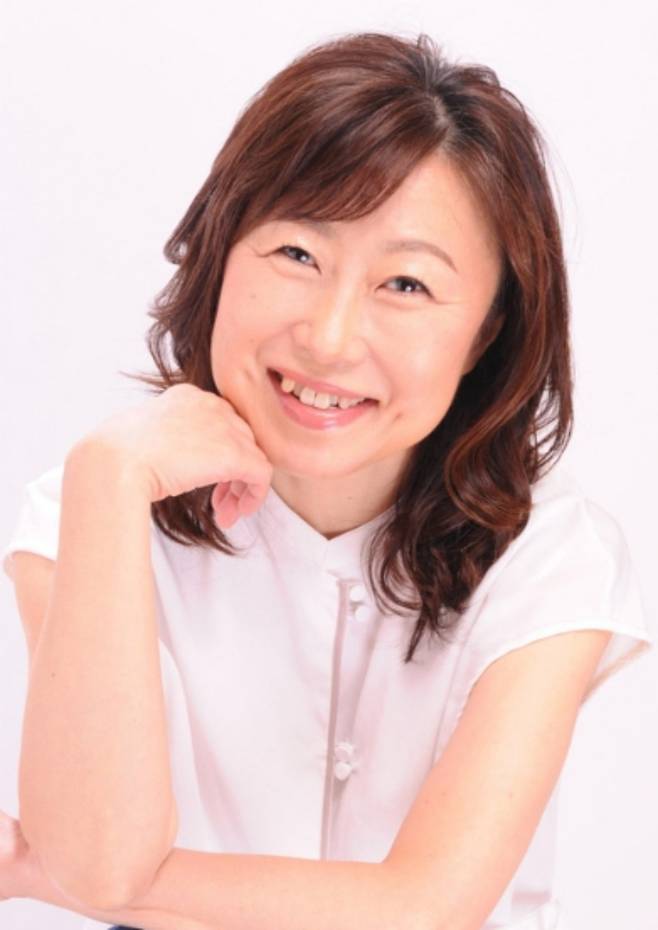 야마자키 와카나, 아오니 프로덕션