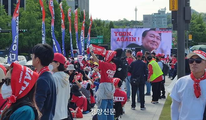 5월 9일 서울 광화문에서 윤 어게인 집회가 열리고 있다. 문광호 기자