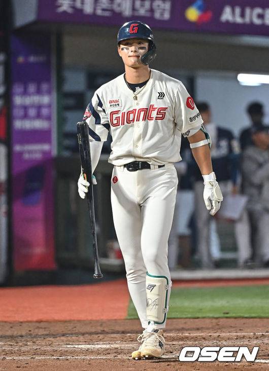 [OSEN=부산, 이석우 기자] 롯데 자이언츠 윤동희 126 2026.05.14 / foto0307@osen.co.kr