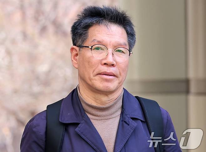 일본군 위안부 피해자 모욕 및 허위 사실을 유포한 혐의를 받는 김병헌 위안부법폐지국민행동 대표. (공동취재) ⓒ 뉴스1