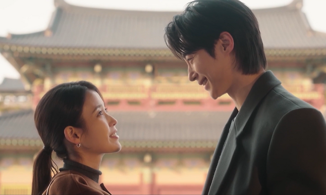 MBC 금토드라마 '21세기 대군부인'이 지난 16일 최종회에서 자체 최고 시청률을 기록하며 막을 내렸다. '21세기 대군부인' 방송 캡처