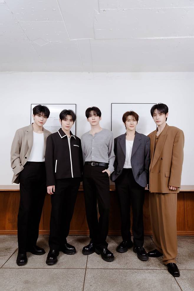 제로베이스원 미니 6집 인터뷰 / 사진 제공=웨이크원