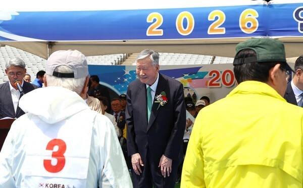 '2026년 인천시장기 노인건강체육대회' 참석한 이중근 대한노인회장. /사진=부영그룹&nbsp;