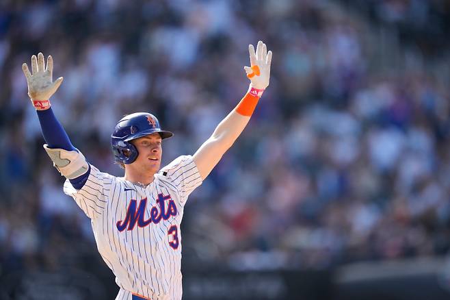 <yonhap photo-5214=""> New York Mets' Carson Benge reacts after hitting into a walk-off fielders choice during the tenth inning of a baseball game against the New York Yankees, Sunday, May 17, 2026, in New York. (AP Photo/Seth Wenig)/2026-05-18 06:30:10/ <저작권자 ⓒ 1980~2026 ㈜연합뉴스. 무단 전재 재배포 금지, AI 학습 및 활용 금지></yonhap>