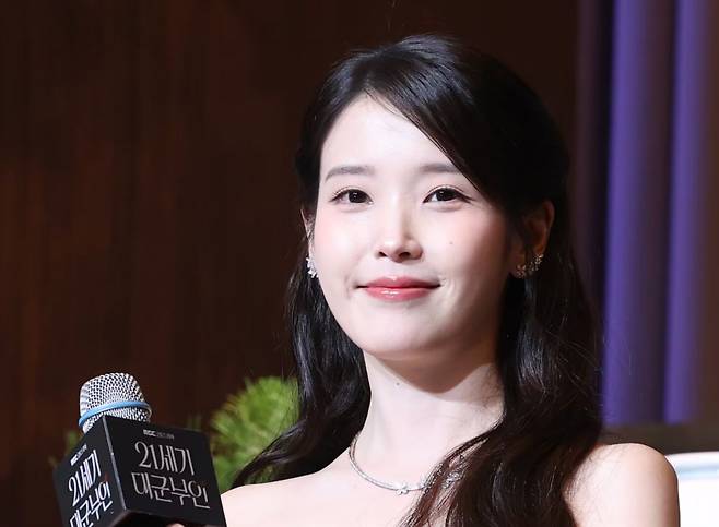 가수 겸 배우 아이유. 뉴시스