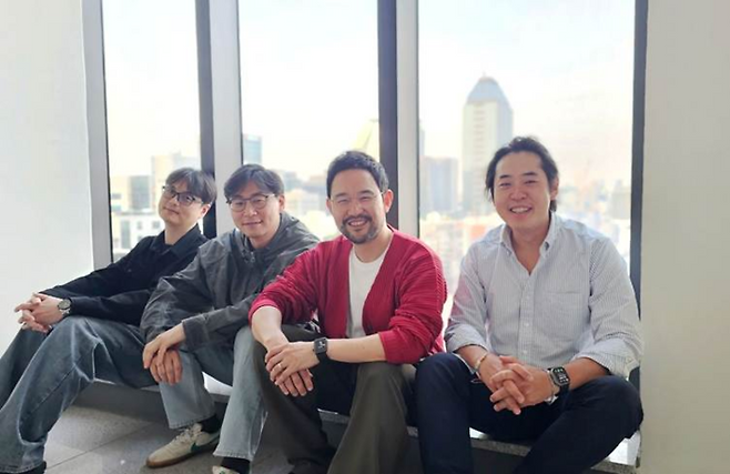 고무성 펄스애드 부사장, 최세윤 펄스애드 CTO, 윤거성 펄스애드 CEO, 조니 원 펄스애드 CCO(왼쪽부태). [펄스애드]