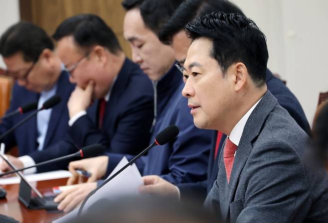 국민의힘 장동혁 대표가 23일 국회에서 열린 최고위원회의에서 모두발언을 하고 있다. 연합뉴스