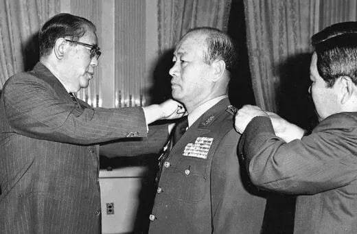 최규하와 전두환(In Korea, history is swept under the rug)