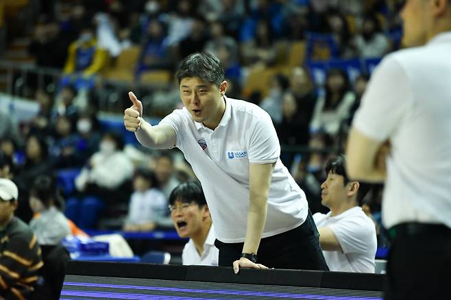 현대모비스 코치 시절 김도수 KCC 수석코치. 사진제공=KBL