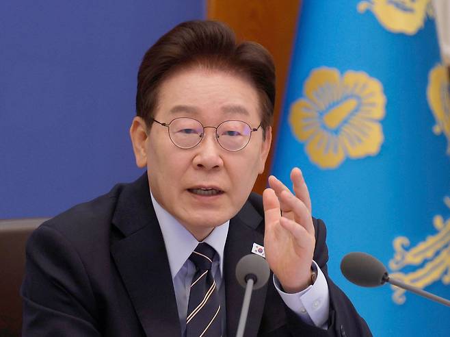 이재명 대통령이 20일 청와대에서 열린 제22회 국무회의 겸 제9차 비상경제점검회의에서 발언하고 있다. 청와대사진기자단