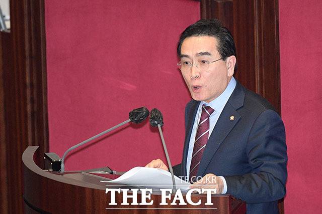가상자산 투자 명목으로 지인에게 돈을 받아 가로챈 태영호 전 국민의힘 의원의 장남이 구속 상태로 검찰에 넘겨졌다. 사진은 태영호 전 국민의힘 의원. /남윤호 기자