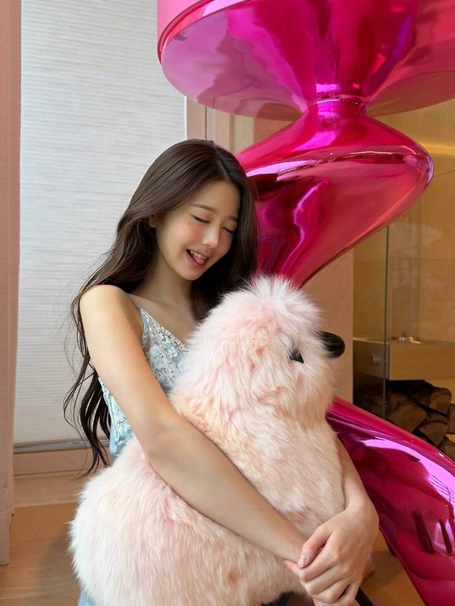 사진출처=장원영 SNS